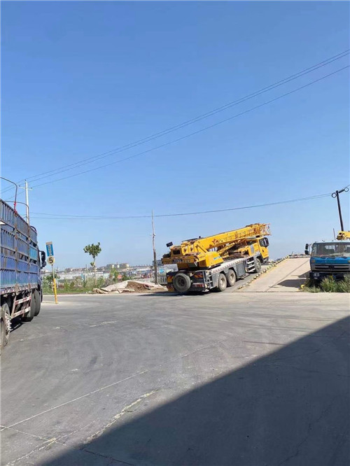 盐池县25吨吊车的租赁价格大概是多少？